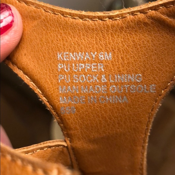 Tan Steve Madden wedges - Picture 6 of 6